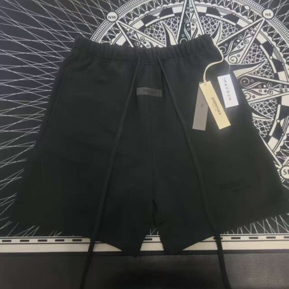 Essential Fear of God Black Shorts - Picture 2 of 2